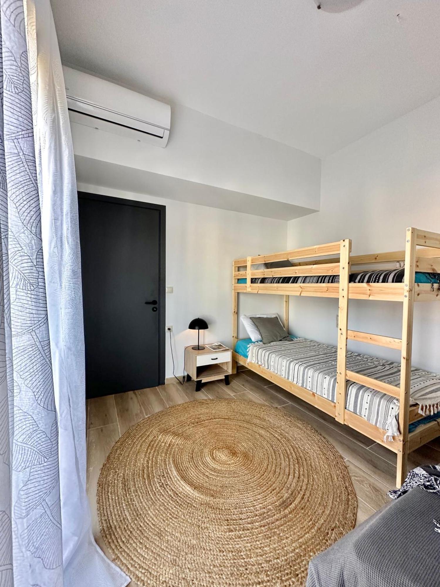 Exquisite 4-Bedroom Prestige Apartment Rhodes City Buitenkant foto