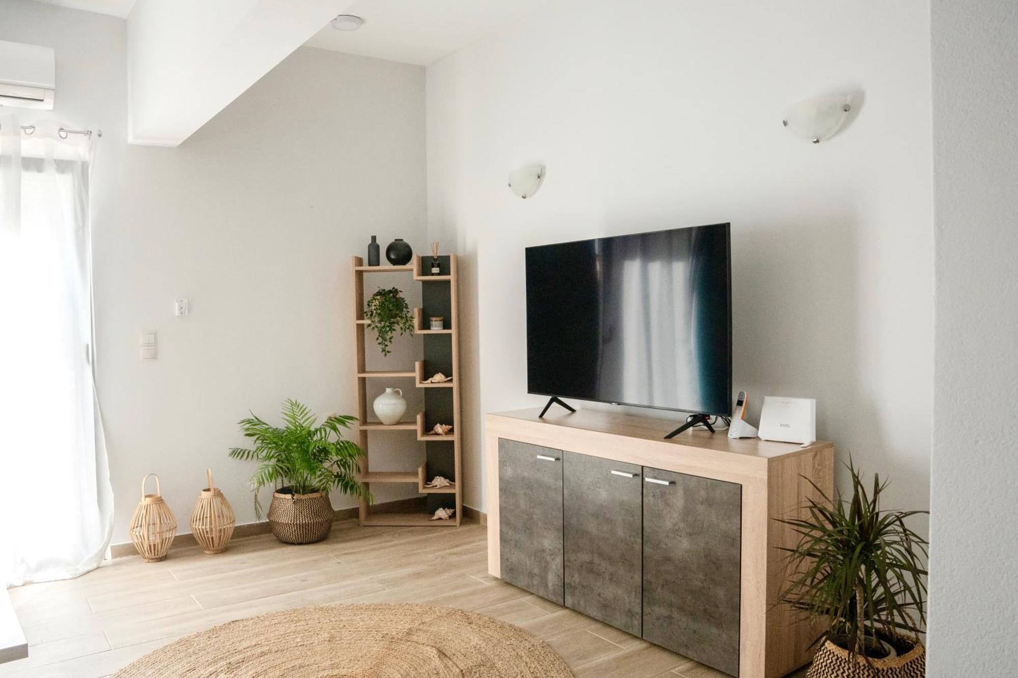 Exquisite 4-Bedroom Prestige Apartment Rhodes City Buitenkant foto