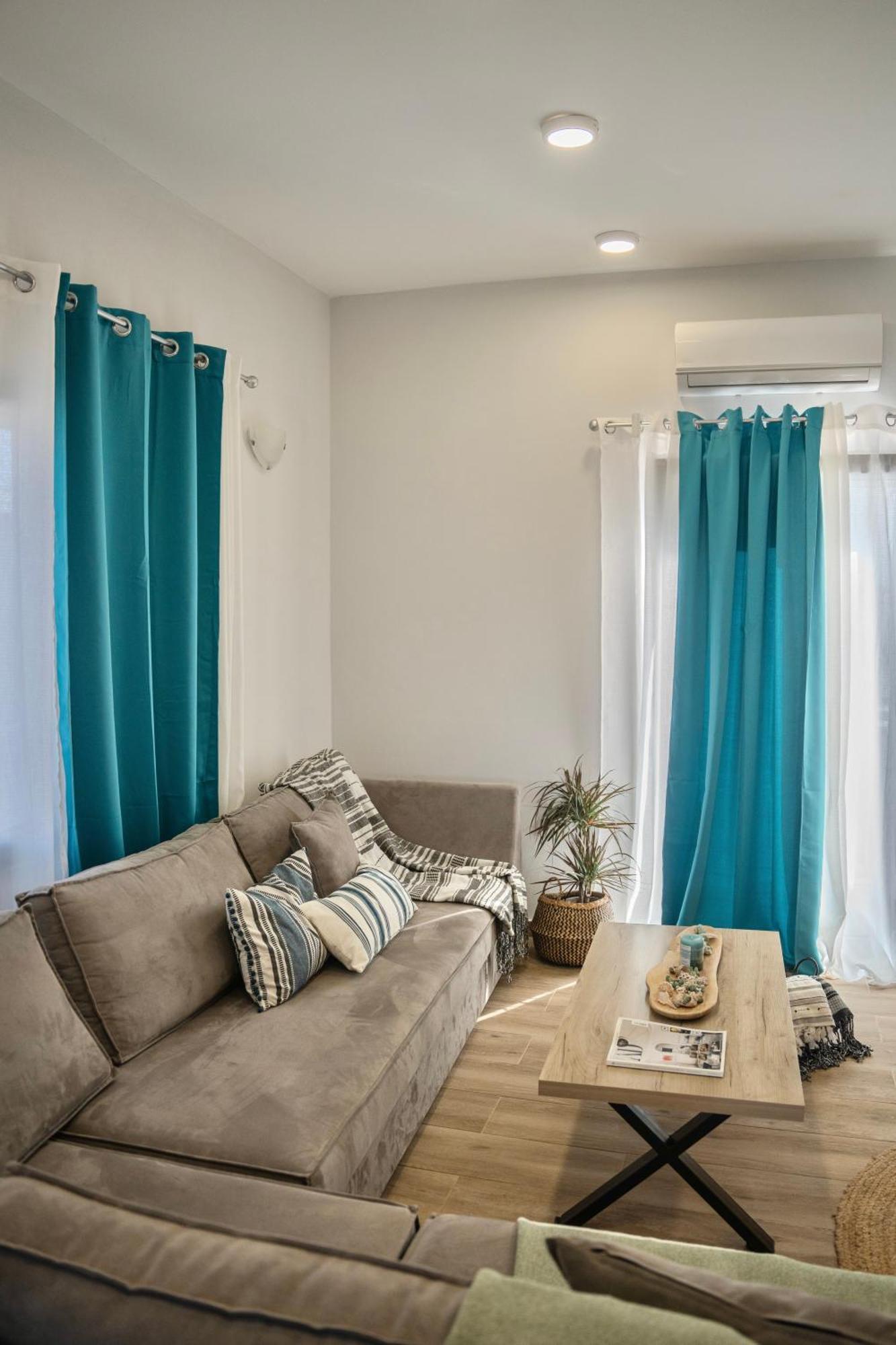 Exquisite 4-Bedroom Prestige Apartment Rhodes City Buitenkant foto