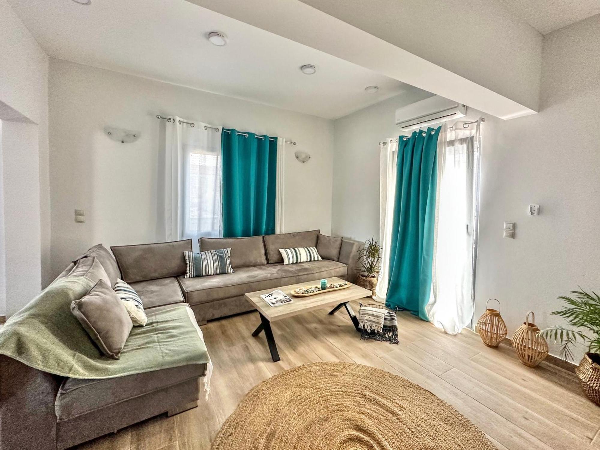 Exquisite 4-Bedroom Prestige Apartment Rhodes City Buitenkant foto